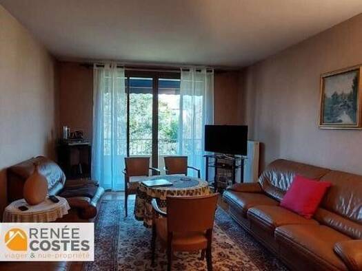 Appartement en viager occupé Bouquet 42 495 € 5 pièces 3 chambres 99 m² Étage 3/7 Est-Chateaufleury Romans-sur-Isère 26100