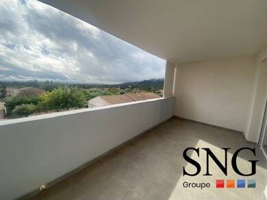 Appartement à louer 675 € 2 pièces 1 chambre 49,1 m² 1er étage Sud Le Luc 83340