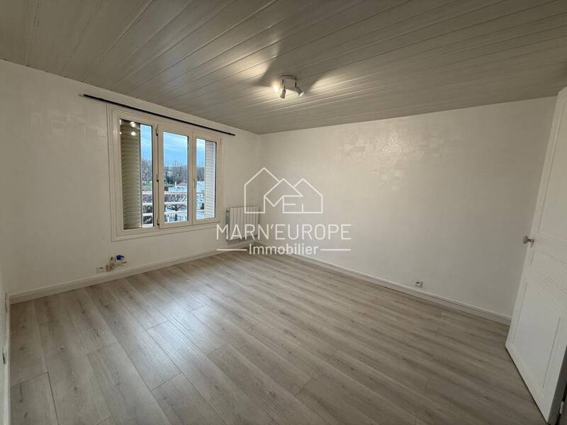 Maison à louer, 50m², ESBLY