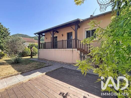 Maison à vendre 298 000 € 6 pièces 5 chambres 162 m² 582 m² de terrain Couronne Saint-Affrique 12400
