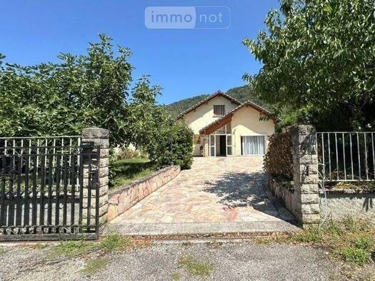 Maison à vendre 369 000 € 7 pièces 4 chambres 155 m² 769 m² de terrain Saint-Béron 73520