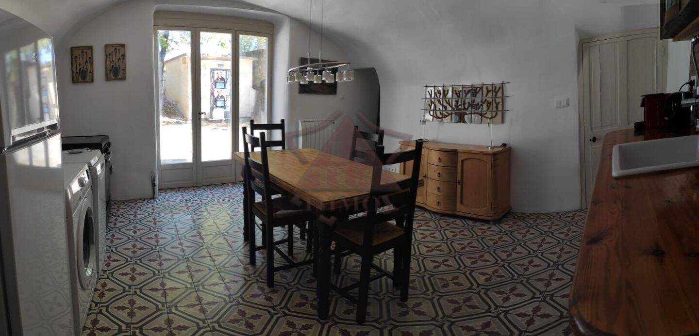 Maison à vendre, 60m², SAINT JEAN DE MARUEJOLS ET AVEJAN