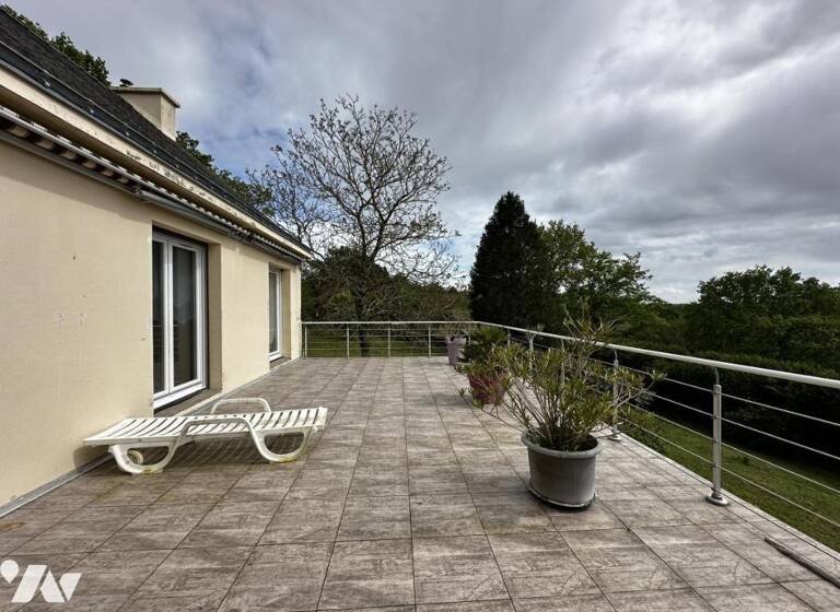 Maison à vendre 435 343 € 6 pièces 4<br/>chambres 112 m²<br/>superficie 15 985 m²<br/>terrain Noyalo 56450