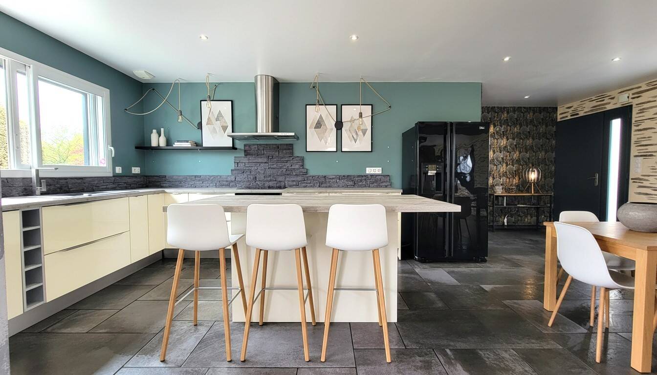 Maison à vendre, 130m², SAINT JEAN DE LINIERES