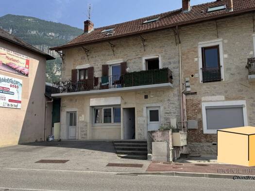 Appartement à vendre 149 000 € 3 pièces 2 chambres 94,2 m² RDC/2 Culoz 01350