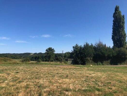 Terrain constructible à vendre 10 790 € 1 158 m² de terrain Sarrazac 24800