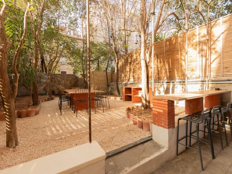 Maison à louer, 468m², MARSEILLE 4E