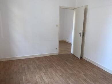 Appartement à louer 360 € 2 pièces 28,9 m² Étage 2/1 disponible à partir du 23/08/2025 Puy-Saint Font Perigueux 24000