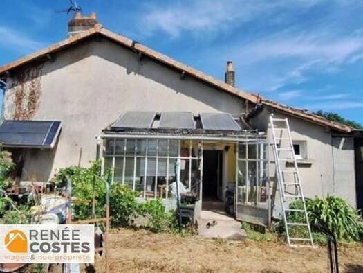 Maison en viager occupé Bouquet 15 900 € 3 pièces 2 chambres 81 m² 1 036 m² de terrain Château-Garnier 86350