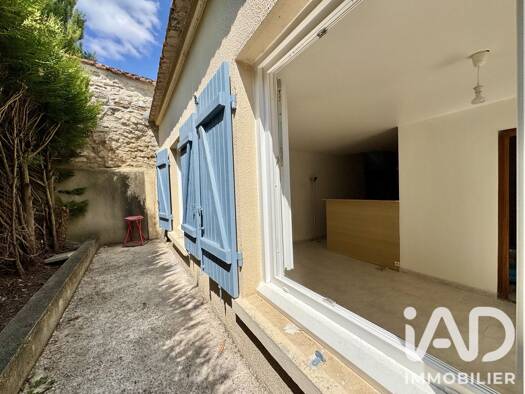 Appartement à vendre 205 000 € 2 pièces 1 chambre 49 m² RDC/3 L'Abreuvoir Marly-le-Roi 78160