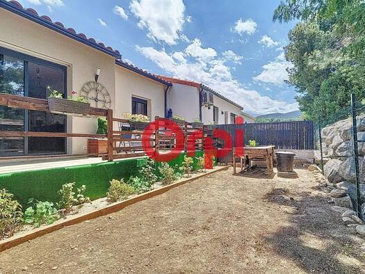 Maison en viager libre Bouquet 190 000 € 4 pièces 3 chambres 78,8 m² 272 m² de terrain Ouest Prades 66500