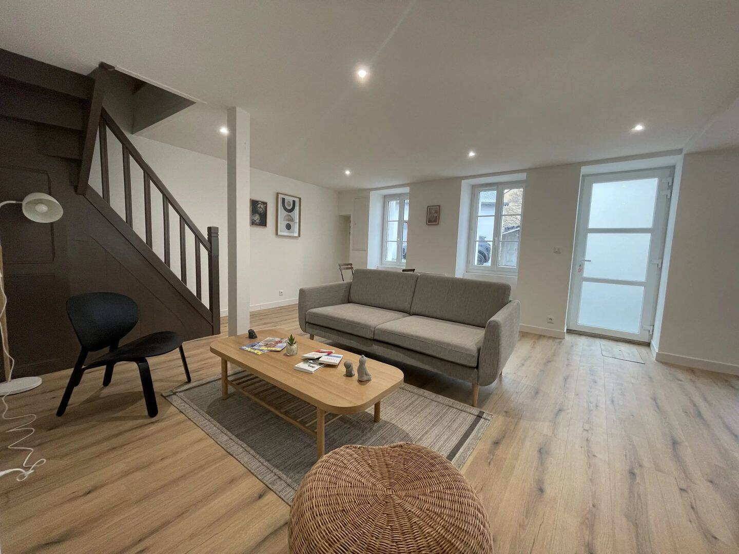 Maison de ville meublée idéalement située — 3