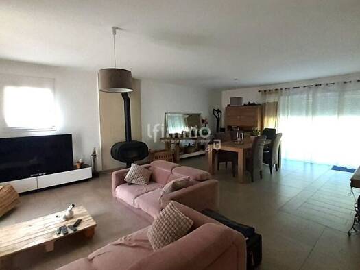 Maison à vendre 273 000 € 5 pièces 3 chambres 130 m² 3 042 m² de terrain Gaillan-en-Médoc 33340