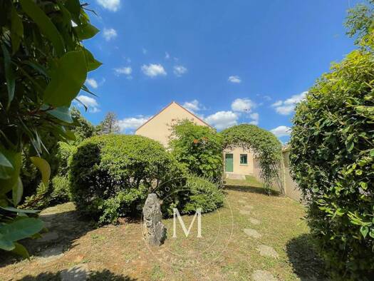Maison de plain-pied à vendre 435 000 € 5 pièces 3 chambres 120 m² 1 460 m² de terrain Misy-sur-Yonne 77130