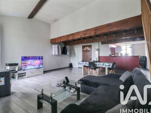 Duplex à vendre 71 000 € 3 pièces 2 chambres 79 m² Étage 2/2 Saint-Geniès-de-Malgoirès 30190