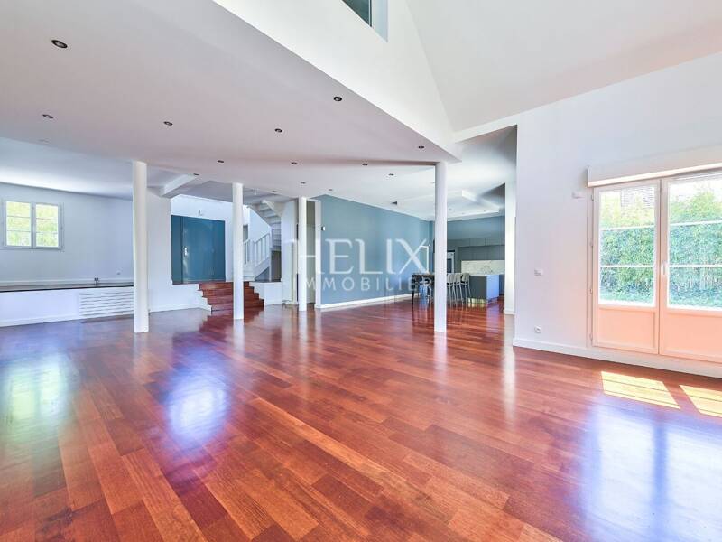 Maison à louer, 240m², AIGREMONT