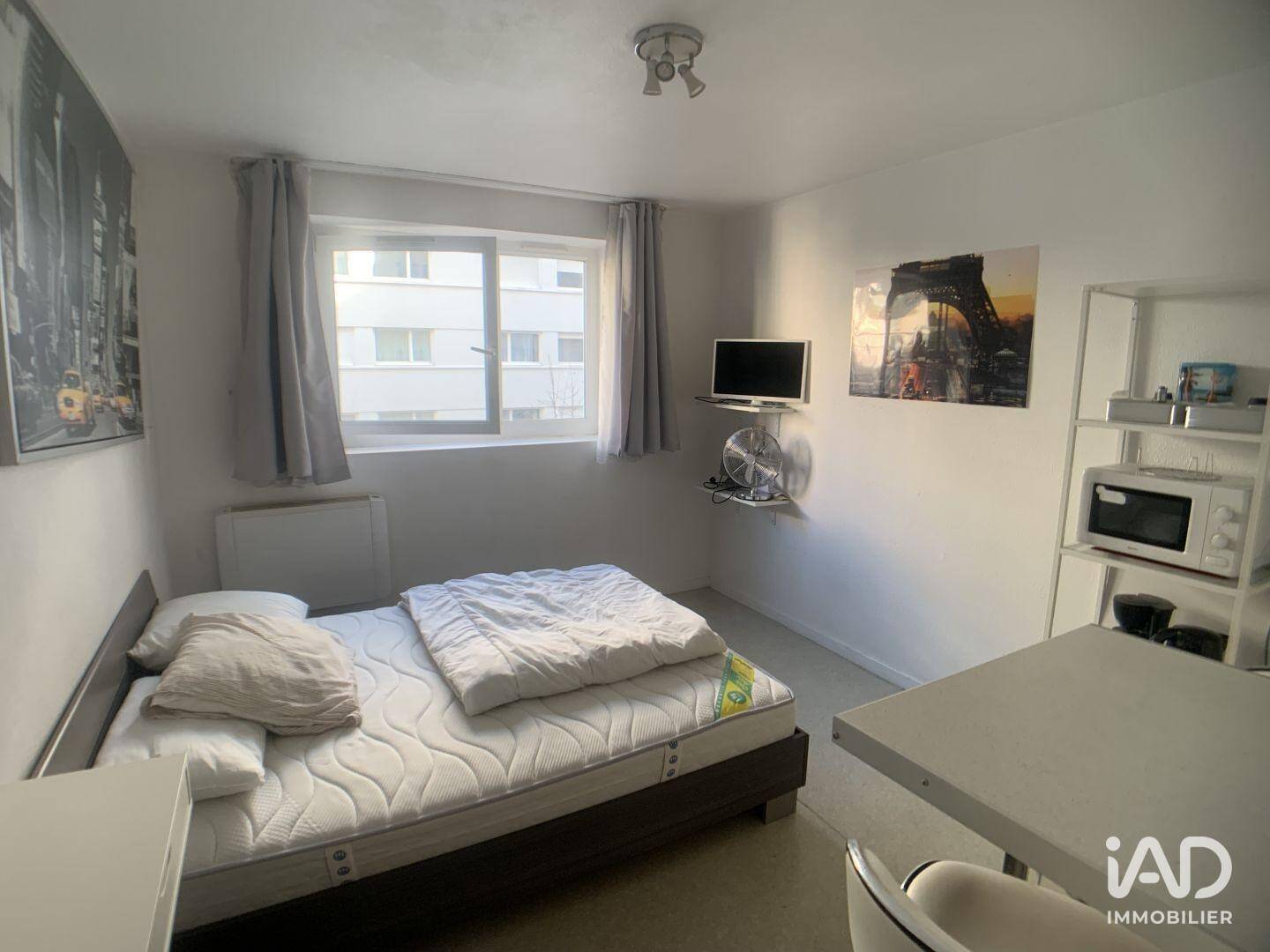 Maison à louer, 18m², COURBEVOIE