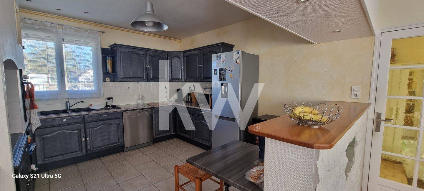 Maison à vendre, 131m², NEUVILLE AUX BOIS