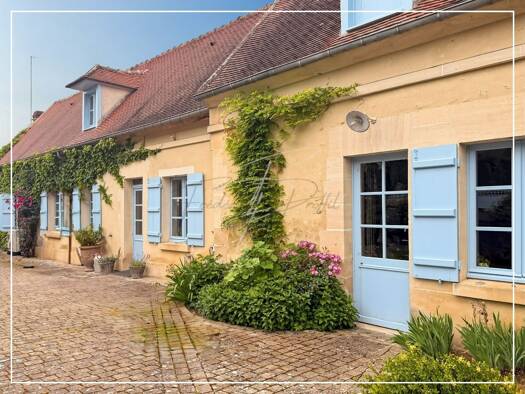 Maison à vendre 558 000 € 8 pièces 3 chambres 175 m² 4 350 m² de terrain Agnetz 60600