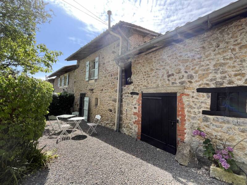 Maison à vendre, 538m², CHASSENEUIL SUR BONNIEURE