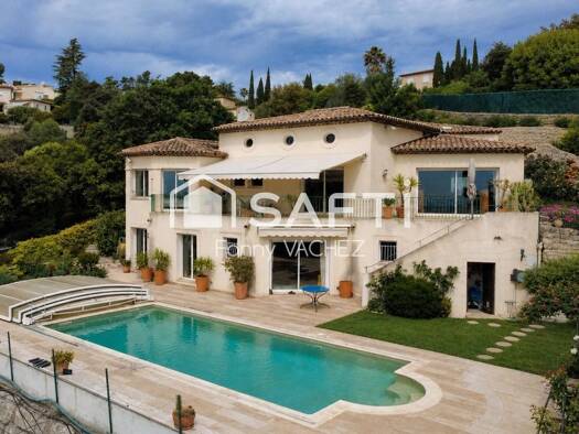 Villa à vendre 1 525 000 € 8 pièces 5 chambres 274 m² 8 463 m² de terrain Est Peymeinade 06530
