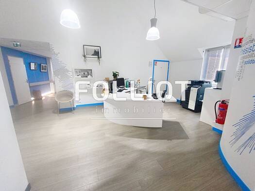 Local commercial à vendre 546 000 € 292 m² de surface de vente Rille-Saint Sulpice Fougères 35300