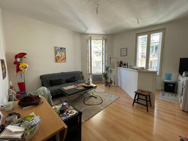 Appartement à louer 345 € 1 pièce 35 m² 2ème étage Marche Vichy 03200
