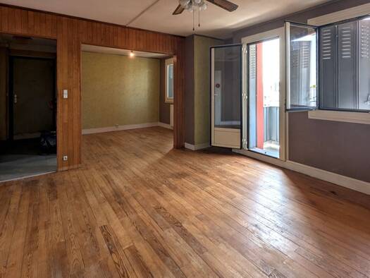 Appartement à vendre 67 000 € 3 pièces 2 chambres 62 m² Étage 2/6 Gespe-Courteboule Tarbes 65000