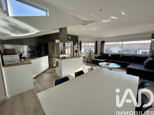 Appartement à vendre 299 000 € 4 pièces 3 chambres 78 m² Étage 1/1 Vendays-Montalivet 33930