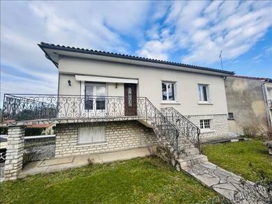 Maison à vendre 160 500 € 6 pièces 4 chambres 125 m² 750 m² de terrain La Roche Chalais 24490