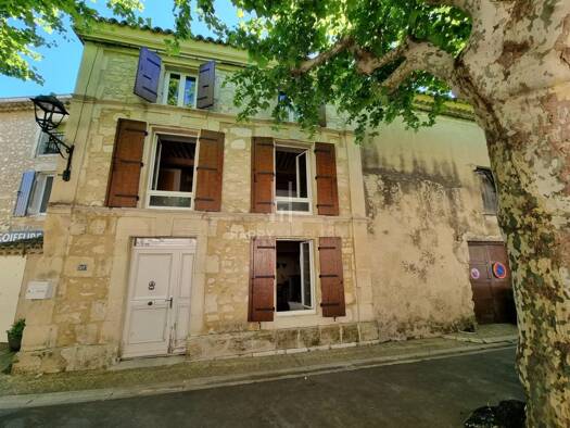 Maison à vendre 424 000 € 5 pièces 3 chambres 115 m² Mollégès 13940
