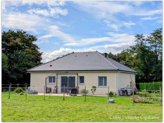 Maison à vendre - Première occupation 210 000 € 3 pièces 2 chambres 73 m² 2 800 m² de terrain Garlin 64330