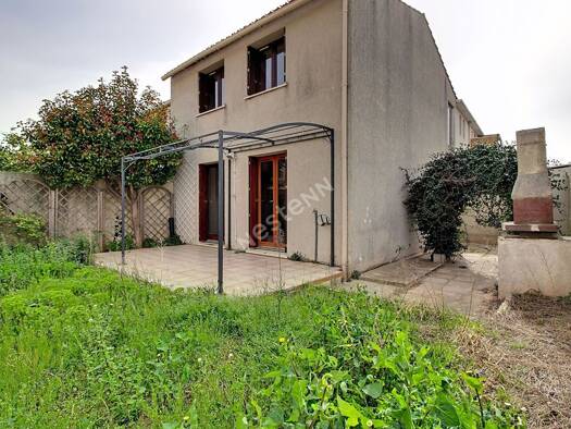 Maison à vendre 293 000 € 4 pièces 3 chambres 69 m² 124 m² de terrain Avenue de Marseille-Liourat Vitrolles 13127