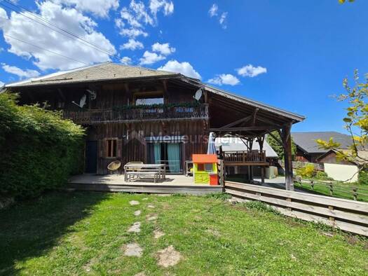 Maison à vendre 998 000 € 8 pièces 6 chambres 220 m² 390 m² de terrain Centre-Village Morzine 74110