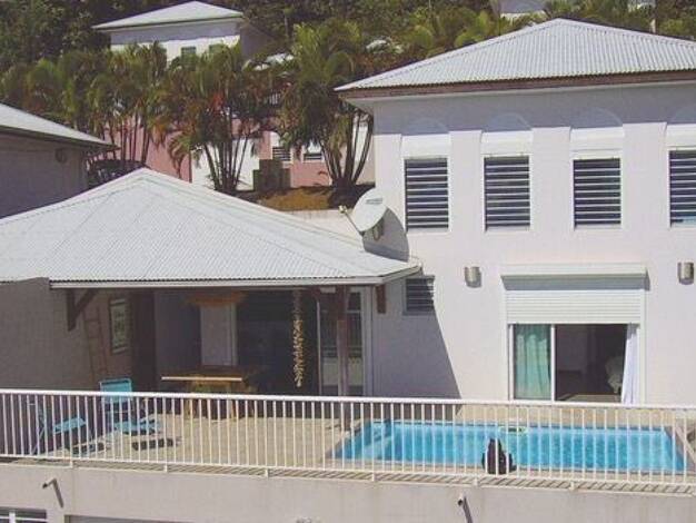 Maison à vendre 445 000 € 4 pièces 3 chambres 109 m² 478 m² de terrain Fort-de-France 97200