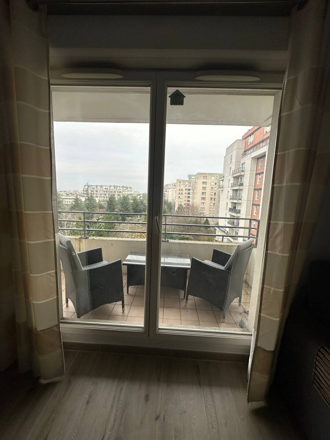 Maison à louer, 28m², COURBEVOIE
