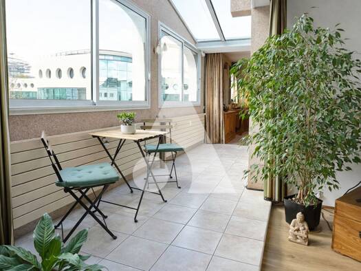 Appartement à vendre 445 000 € 5 pièces 3 chambres 132 m² Étage 4/4 Centre Ville-Basilique Saint-Denis 93200