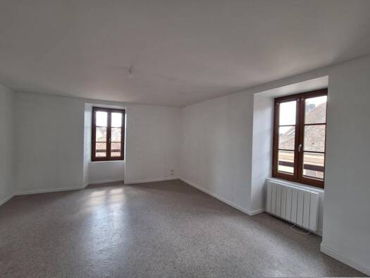 Appartement à louer 423 € 2 pièces 1 chambre 47 m² 3ème étage Nord Saint-Yrieix-la-Perche 87500