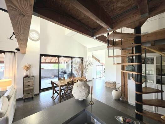 Maison à vendre 250 000 € 3 pièces 1 chambre 102 m² 895 m² de terrain Les Pujols 09100