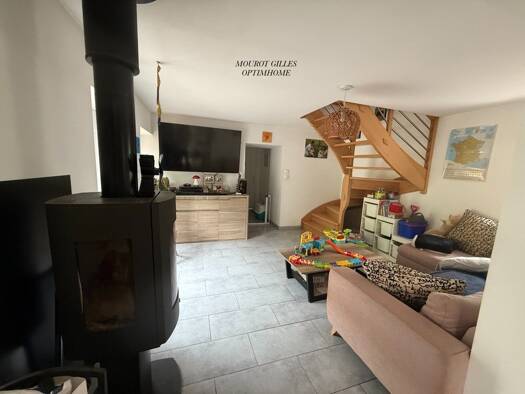 Maison à vendre 156 000 € 4 pièces 2 chambres 97 m² 1 000 m² de terrain Charmois-l'Orgueilleux 88270