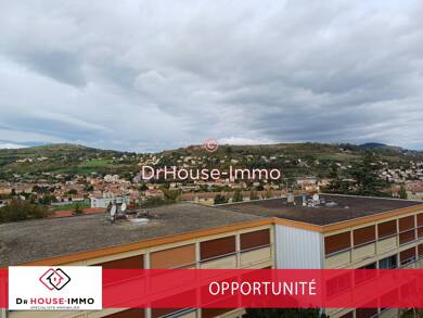 Appartement à vendre 111 800 € 4 pièces 3 chambres 77,3 m² Dernier étage, Étage 3/3 Taulhac Le Puy en Velay 43000