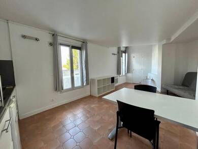 Appartement à louer 810 € 1 pièce 23,9 m² RDC Platanes Joinville-le-Pont 94340