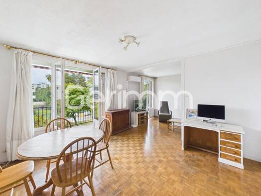 Appartement à vendre 229 000 € 4 pièces 2 chambres 78 m² Étage 2/7 Ayguinards Meylan 38240
