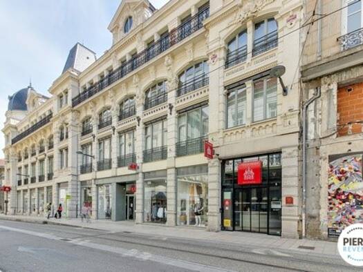Appartement à vendre 85 843 € 1 pièce 40 m² Étage 2/4 Saint Jacques-Chavanelle Saint-Étienne 42000