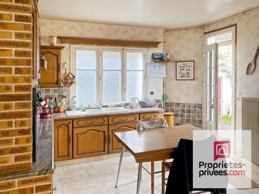 Maison à vendre 195 000 € 16 pièces 7 chambres 207 m² 1 900 m² de terrain Époisses 21460