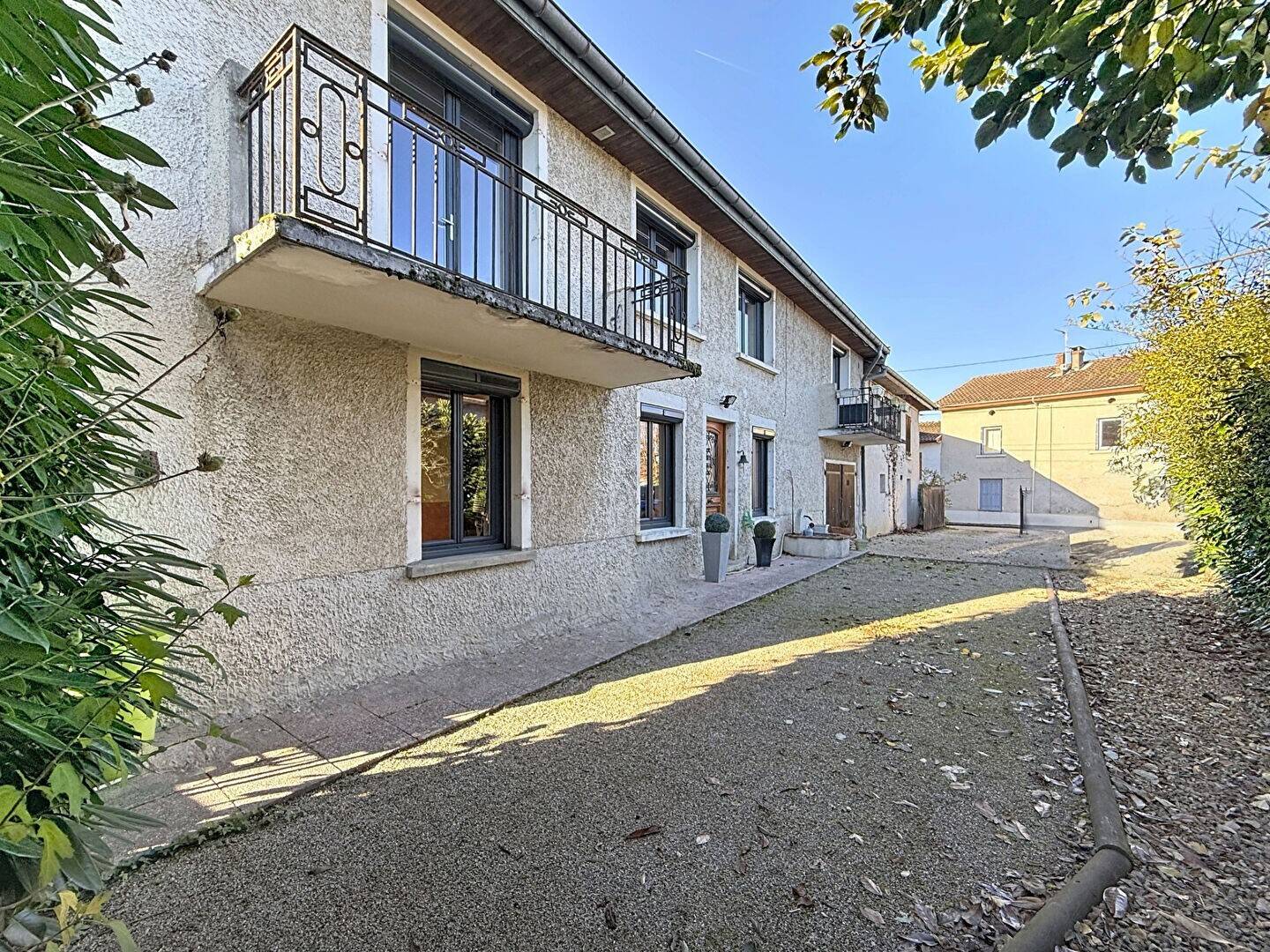 Maison à vendre, 160m², VILLIEU LOYES MOLLON