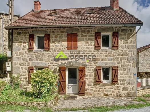Maison à vendre 124 500 € 4 pièces 2 chambres 76 m² 809 m² de terrain Néoux 23200