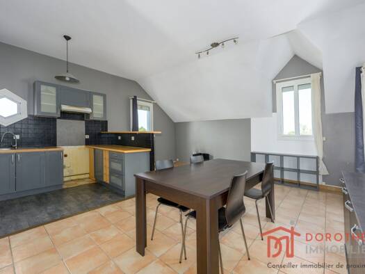 Appartement à vendre 230 000 € 3 pièces 2 chambres 59,11 m² Étage 2/2 Marolles-en-Brie 94440