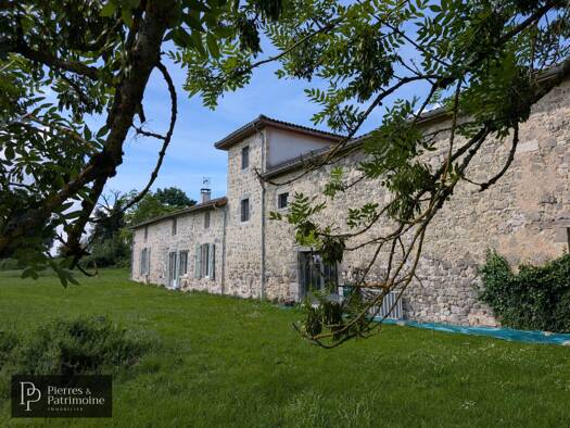 Maison à vendre 480 000 € 8 pièces 4 chambres 334 m² 5 382 m² de terrain Nérac 47600