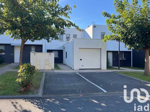 Maison de ville à vendre 395 000 € 4 pièces 3 chambres 87,8 m² 200 m² de terrain Saint Bernard Bayonne 64100